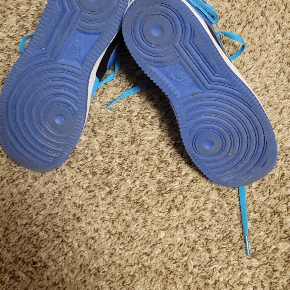 Nike - Picture 6 of 6